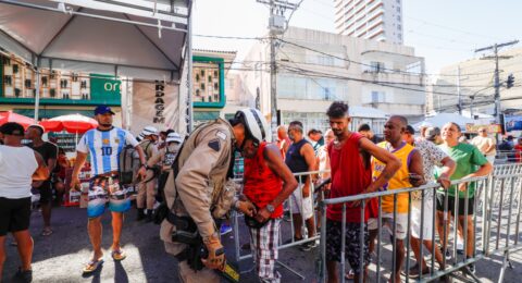 Imagem do post Portais de abordagem reforçam segurança no pré-Carnaval de Salvador
