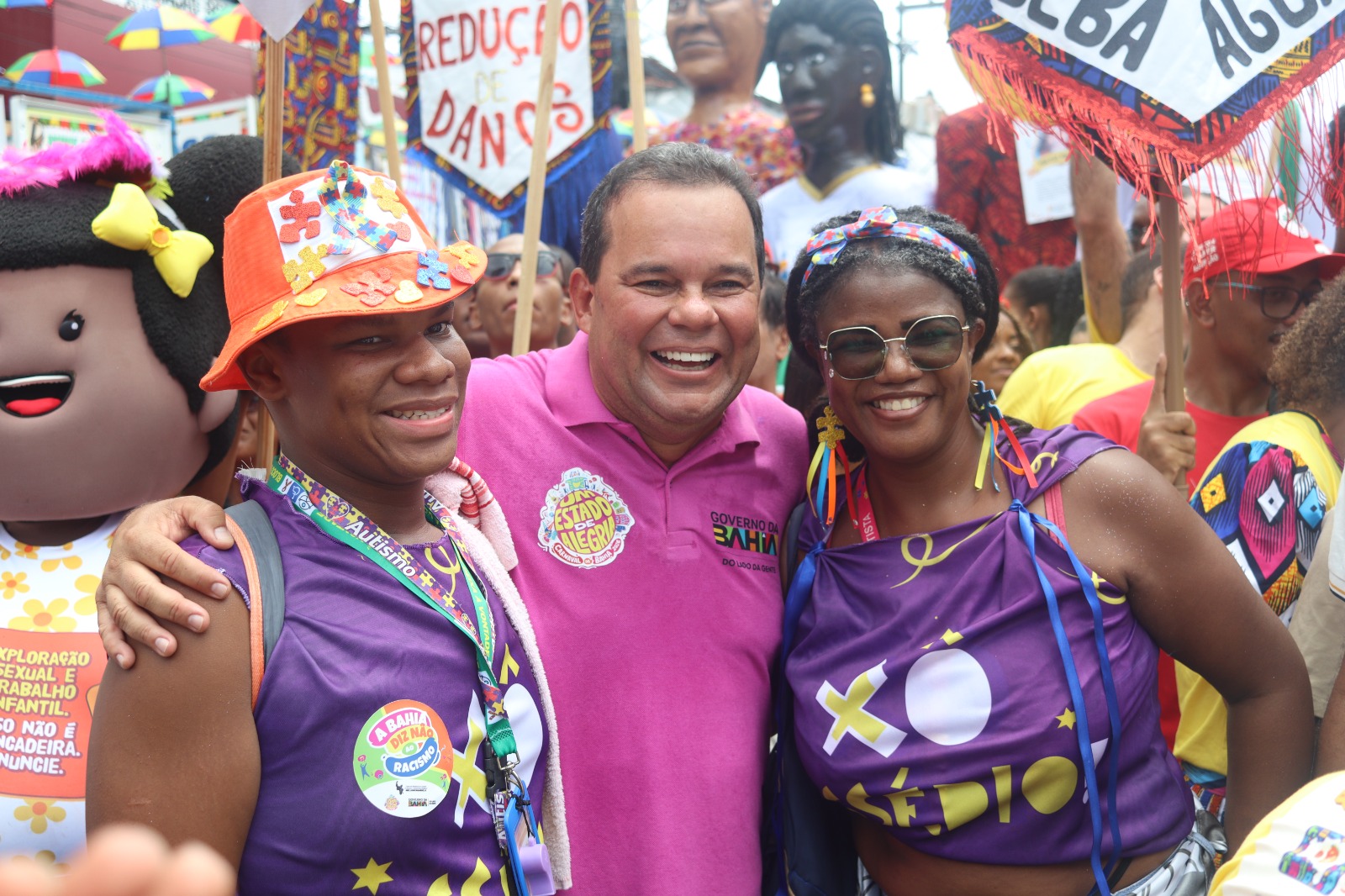Mudança do Garcia mantém tradição e crítica social no Carnaval