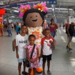 Ação no metrô reforça proteção de crianças no Carnaval