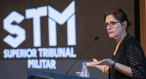 Imagem do post MPM pede ao STM perda da patente de Bolsonaro por violação à ética militar