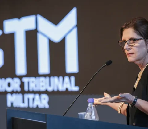Imagem do post MPM pede ao STM perda da patente de Bolsonaro por violação à ética militar