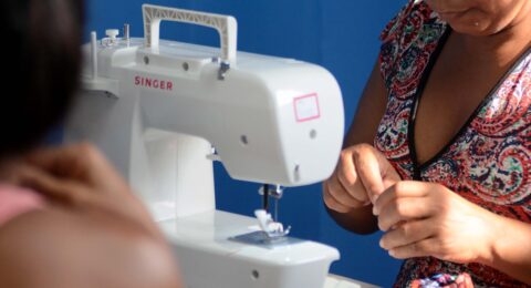 Imagem do post Costureiras impulsionam economia do Carnaval em Salvador