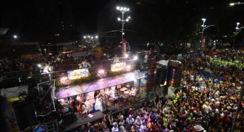 Imagem do post Carnaval de Salvador é aberto com homenagem ao samba