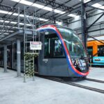 Governador vistoria terceiro trem do VLT de Salvador