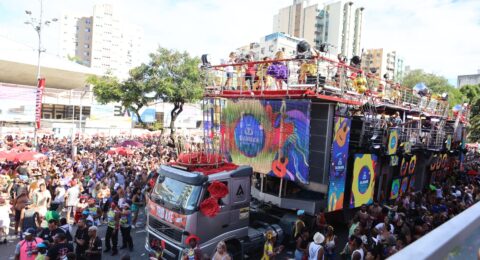 Imagem do post Ivete arrasta multidão na Super Terça do Campo Grande