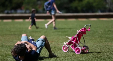 Imagem do post Senado aprova ampliação da licença-paternidade para 20 dias