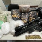 PM apreende fuzil e drogas no Cassange