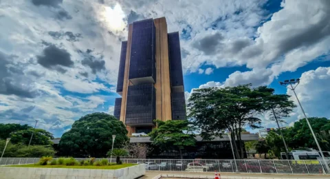 Imagem do post BC corta Selic após quase 2 anos