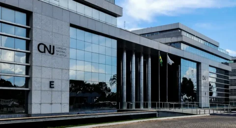 Imagem do post CNJ e CNMP liberam penduricalhos após decisão do STF