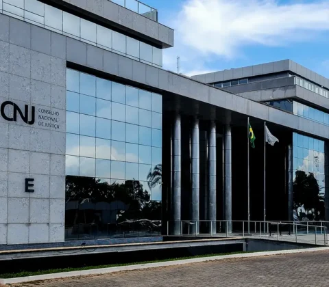 Imagem do post CNJ e CNMP liberam penduricalhos após decisão do STF