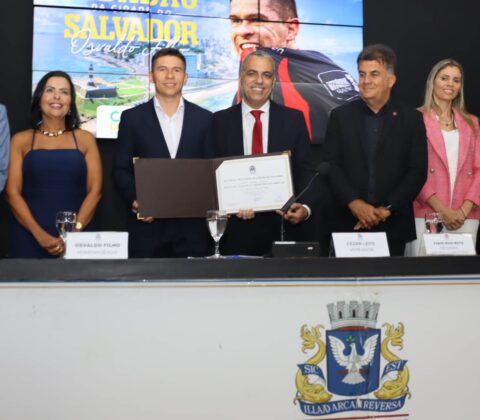 Imagem do post Osvaldo recebe título de cidadão de Salvador
