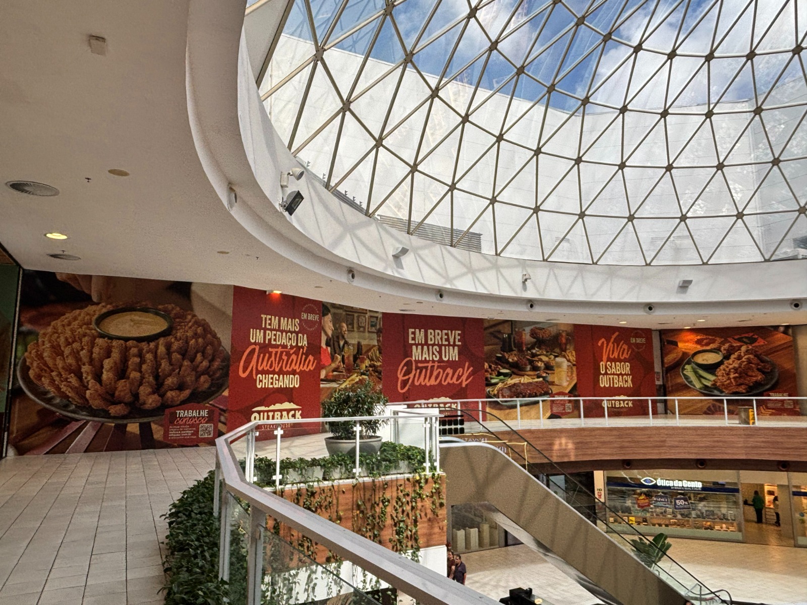 Imagem do post Outback Steakhouse chega ao Shopping Paralela