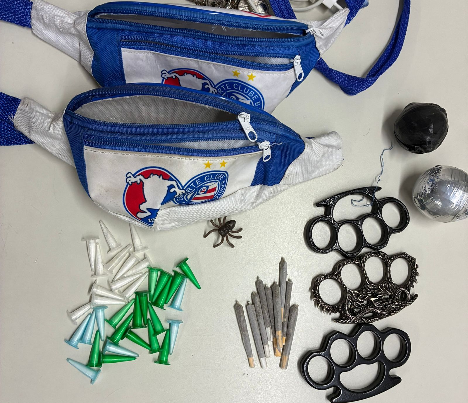 PM apreende explosivos com torcida organizada em Salvador