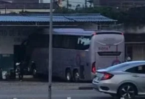 Ônibus invade rodoviária na Bahia e deixa mortos