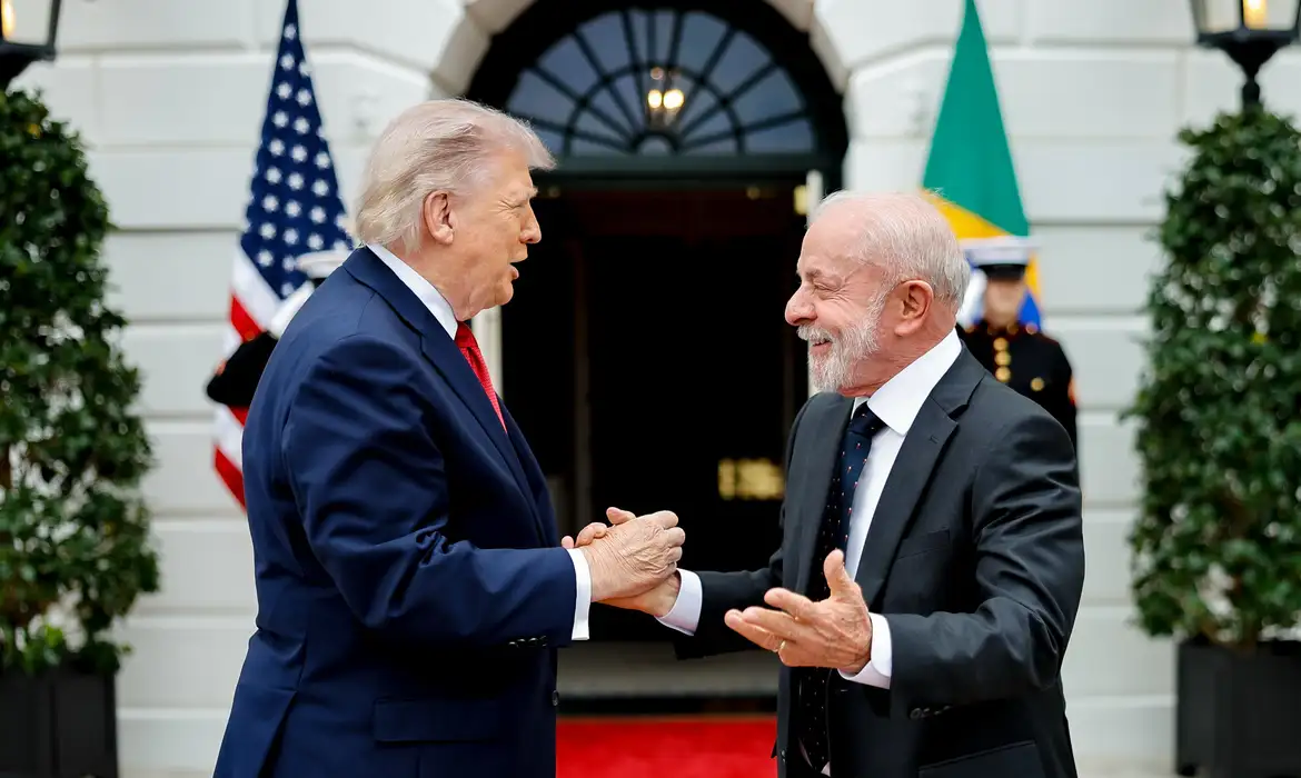 Lula deixa Casa Branca após reunião com Trump