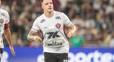 Imagem do post Vitória sofre empate no fim e adia triunfo fora de casa