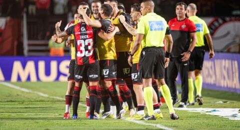 Imagem do post Vitória derruba Flamengo e avança na Copa do Brasil