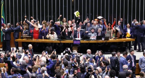 Imagem do post Câmara aprova PEC que acaba com a escala 6×1