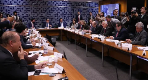 Imagem do post Governo retira urgência do fim da escala 6×1 na Câmara
