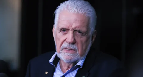 Imagem do post Jaques Wagner deixa liderança do governo no Senado