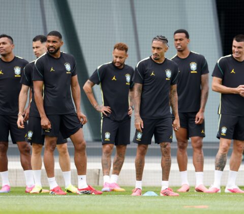 Imagem do post Neymar treina sem restrições e pode estrear na Copa