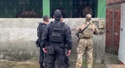 Imagem do post Integrante do Baralho do Crime é preso após fazer família refém