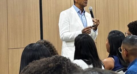 Imagem do post Fake News e IA dominam debate em workshop jurídico em Salvador
