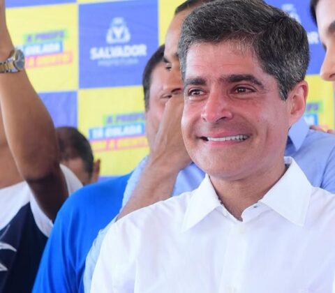 Imagem do post ACM Neto se pronuncia após susto em voo na Bahia