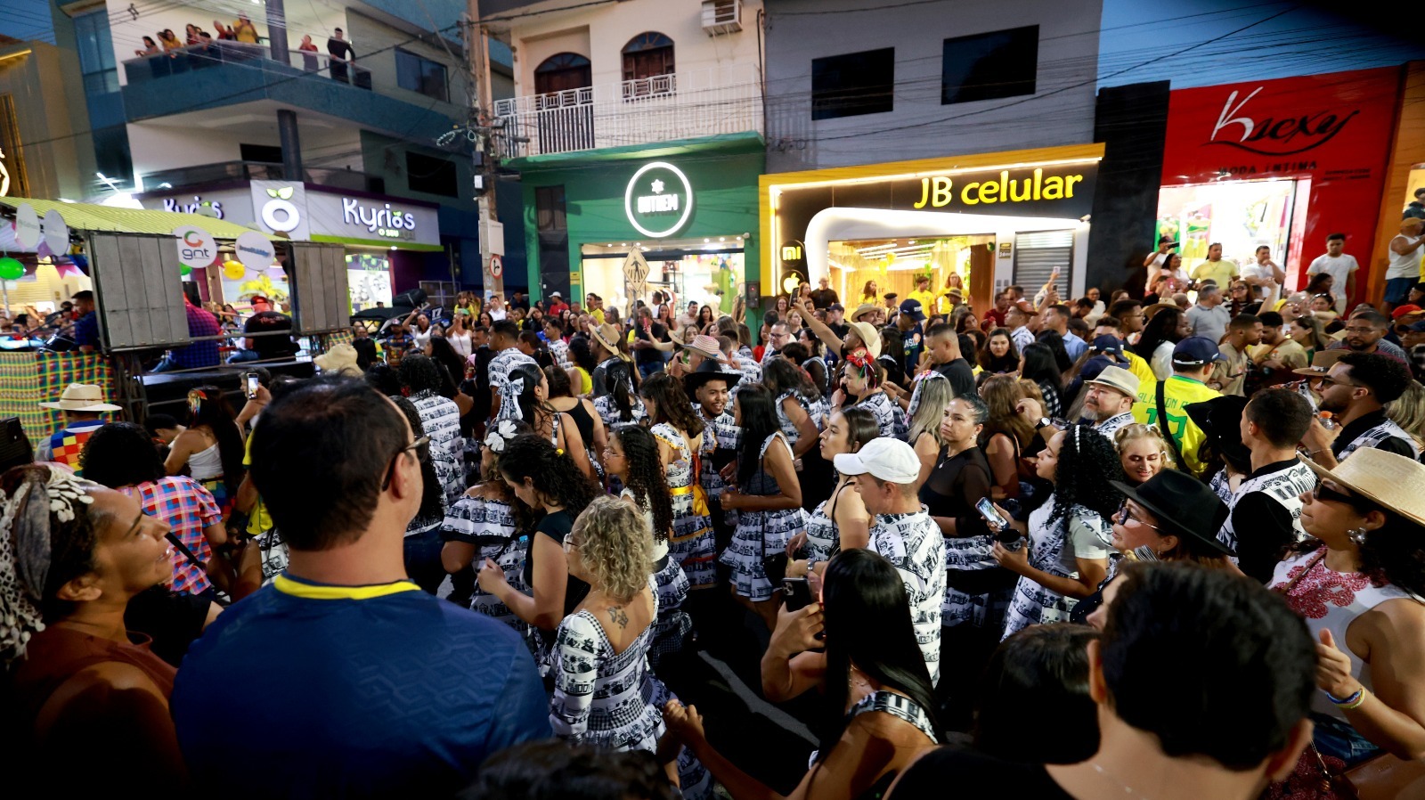 São João de Irecê começa com festa e tradição centenária