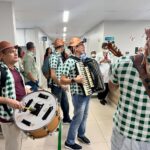 Forró em hospital de Salvador leva clima junino a pacientes