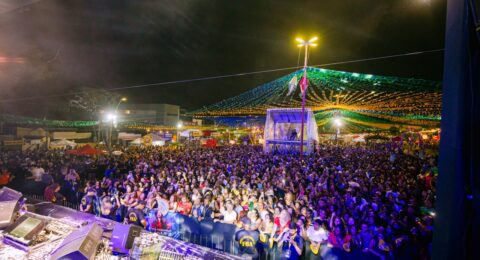 Imagem do post Pedrão de Lauro lota e reúne 50 mil pessoas na 2ª noite
