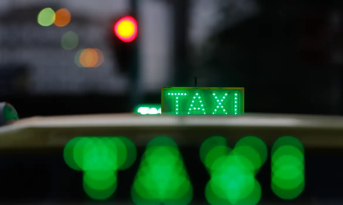 Move Brasil libera financiamento para motoristas e taxistas