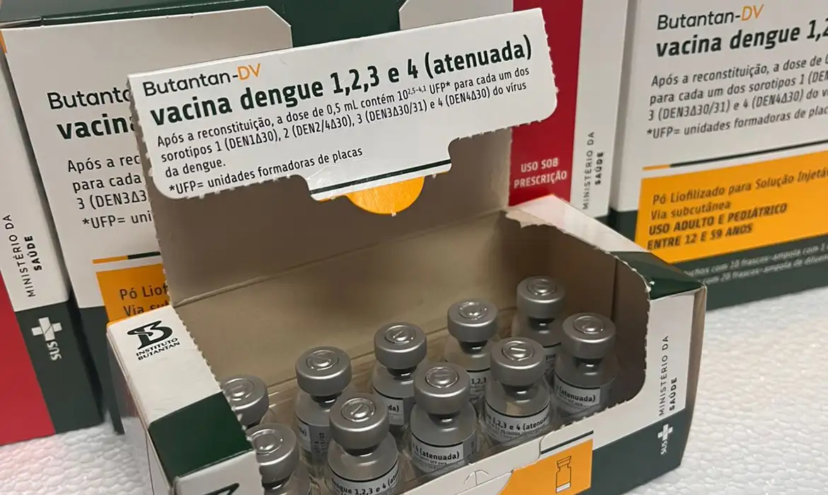 Saúde suspende vacina da dengue do Butantan após investigação