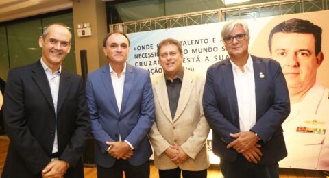 Imagem do post Vice-almirante Gustavo Garriga é homenageado em Salvador