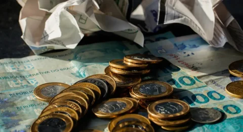 Imagem do post PIB do Brasil cresce 0,7% em maio e volta a acelerar