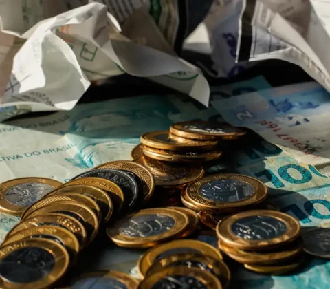 Imagem do post PIB do Brasil cresce 0,7% em maio e volta a acelerar