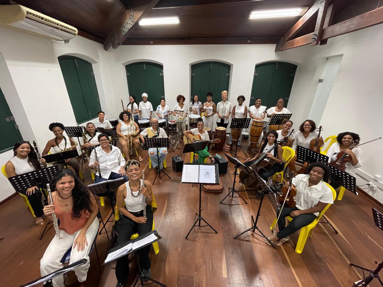 Imagem do post ILÙ OBIRIM estreia como primeira orquestra de mulheres negras da Bahia