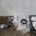 PM apreende mais de 100 kg de cocaína em laboratório em Pernambués