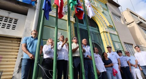 Imagem do post Jerônimo participa do cortejo do Dois de Julho em Salvador