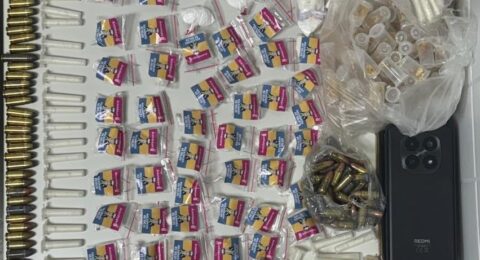 Imagem do post PM apreende mais de 700 porções de drogas e prende dupla em Arembepe