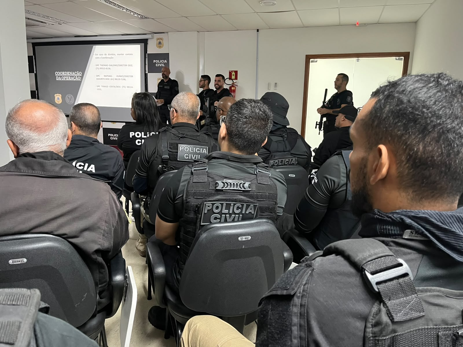 Operação Irmãos Metralha mira quadrilha de roubo de celulares na Bahia