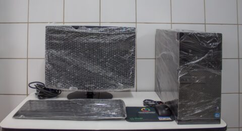 Imagem do post Lauro de Freitas entrega 40 computadores para escolas municipais
