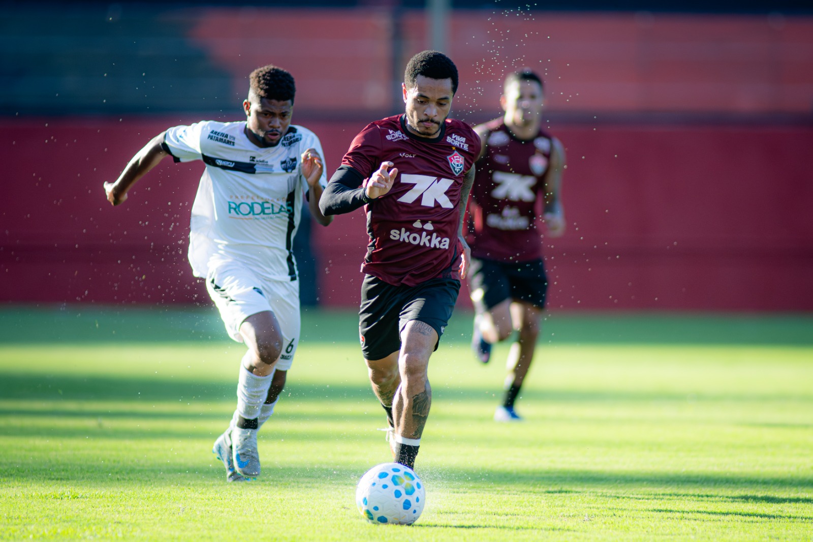 Imagem do post Vitória goleia por 9 a 0 em jogo-treino no Barradão