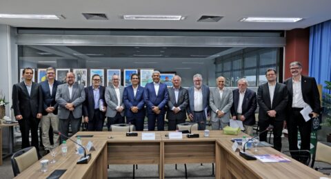 Imagem do post Bahia e FIEB reagem ao tarifaço dos EUA e alertam para impacto na indústria