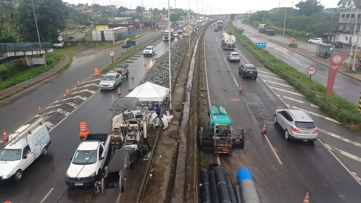 BR-324 tem nova interdição após pista voltar a ceder em Simões Filho