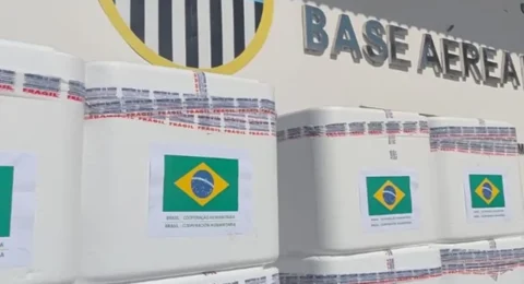 Imagem do post Brasil envia 690 mil doses de vacinas para a Venezuela