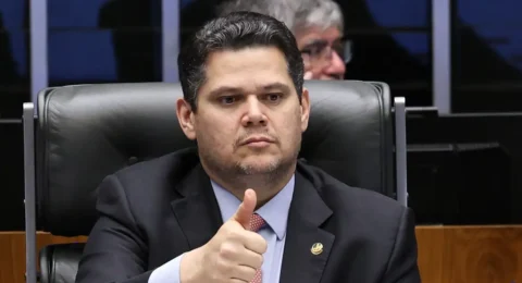 Imagem do post Escala 6×1: PEC avança no Senado após conversa entre Lula e Alcolumbre