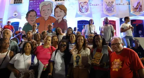 Imagem do post Flipelô 2026 abre programação com homenagem a Myriam Fraga