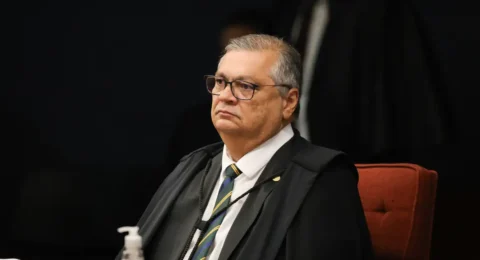 Imagem do post Dino autoriza PF a acessar dados de investigação sobre filme de Bolsonaro