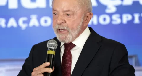 Imagem do post Lula liga para Trump e tenta retomar negociações comerciais